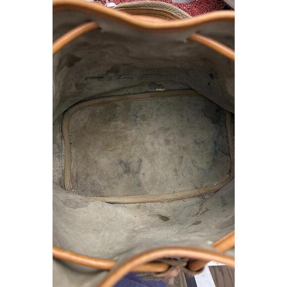 vintage Dooney & Bourke All-Weather Leather drawstring bucket bag in the taupe - Picture 10 of 15